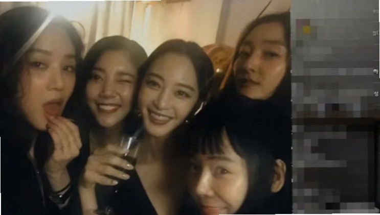 손담비 손절설 게시물 삭제 요청이 불러온 공효진 정려원 우정의 이....