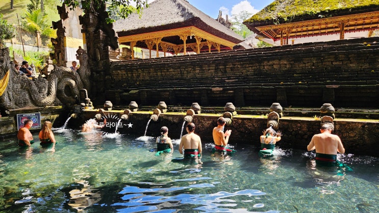 발리 여행 - 띠르따 엠풀 사원(Pura Tirta Empul), 성스러운 샘이 솟아오....