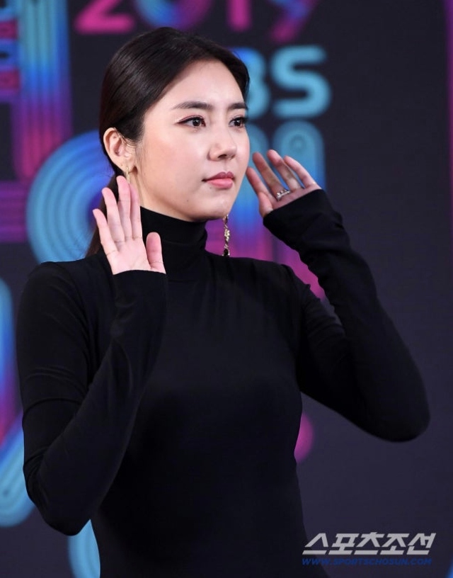 '손절설' 재점화인가, 손담비 공효진 정려원 관련 게시물 줄줄이 차....