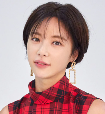 "46억 한강뷰" 불꽃놀이 인증샷 올린 황정음…네티즌 갑론을박