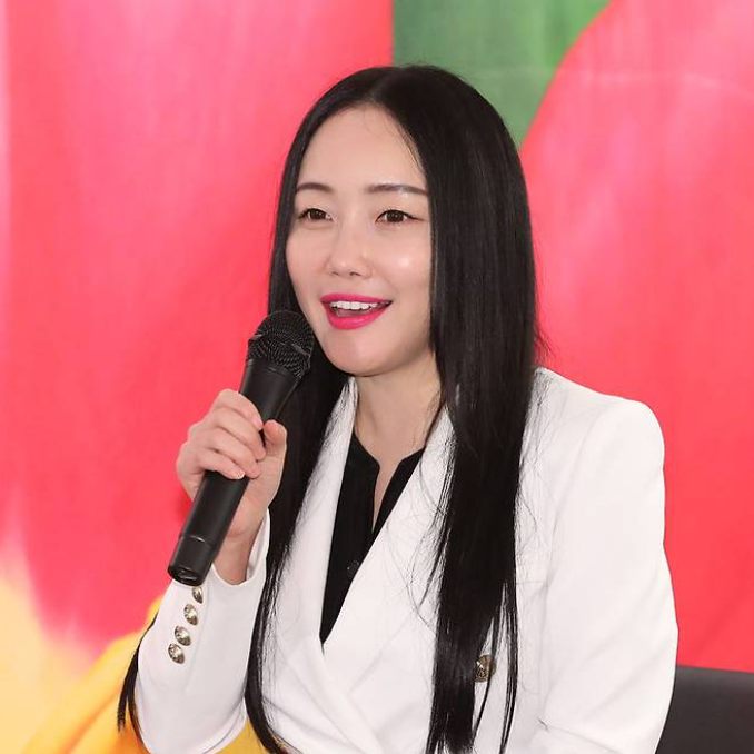"면허 취소 수준 혈중알코올농도..." 낸시랭, 강남 한복판서 경찰 입....