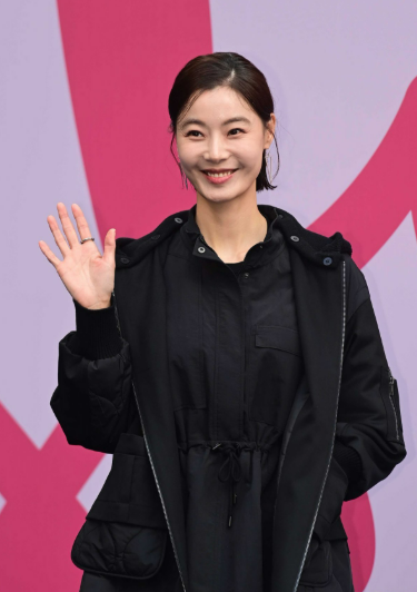 연기 대신 생선구이집 운영을 선택한 여배우 근황 "아이 키워야 하....