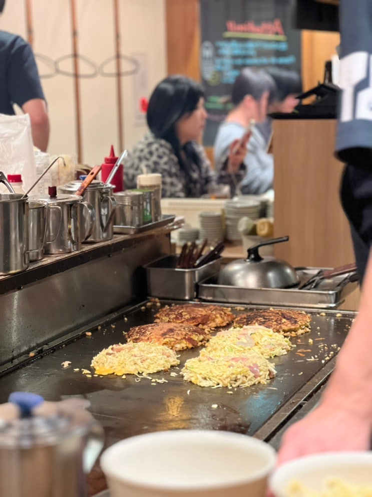 [일본 오사카 맛집] 오코노미야끼 사카바 오 난바점 : 오사카에서 가....