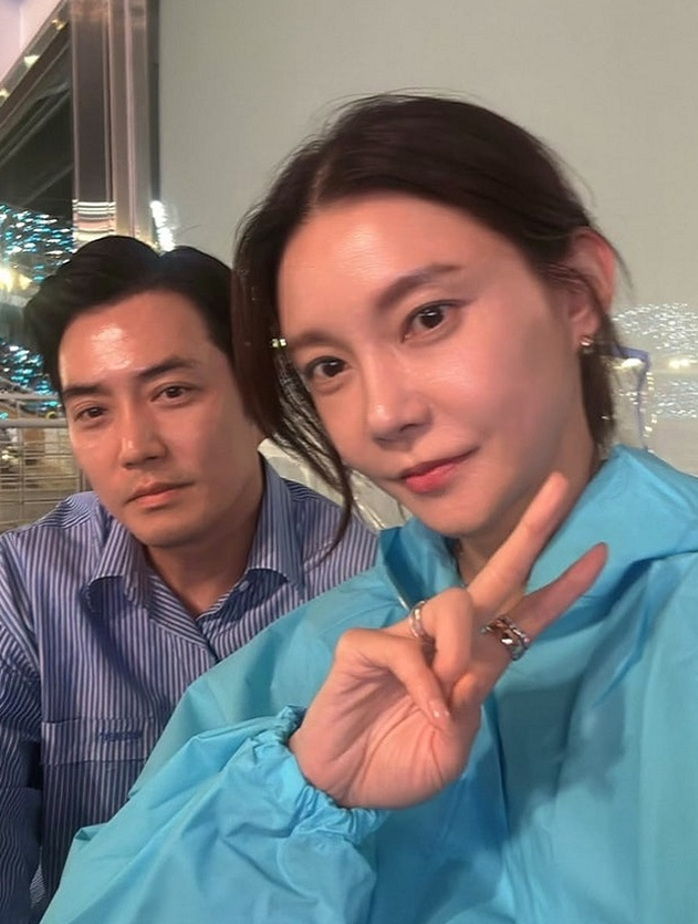차예련 임영웅 콘서트에 활짝... 주상욱과 함께 영웅시대 합류한 스....