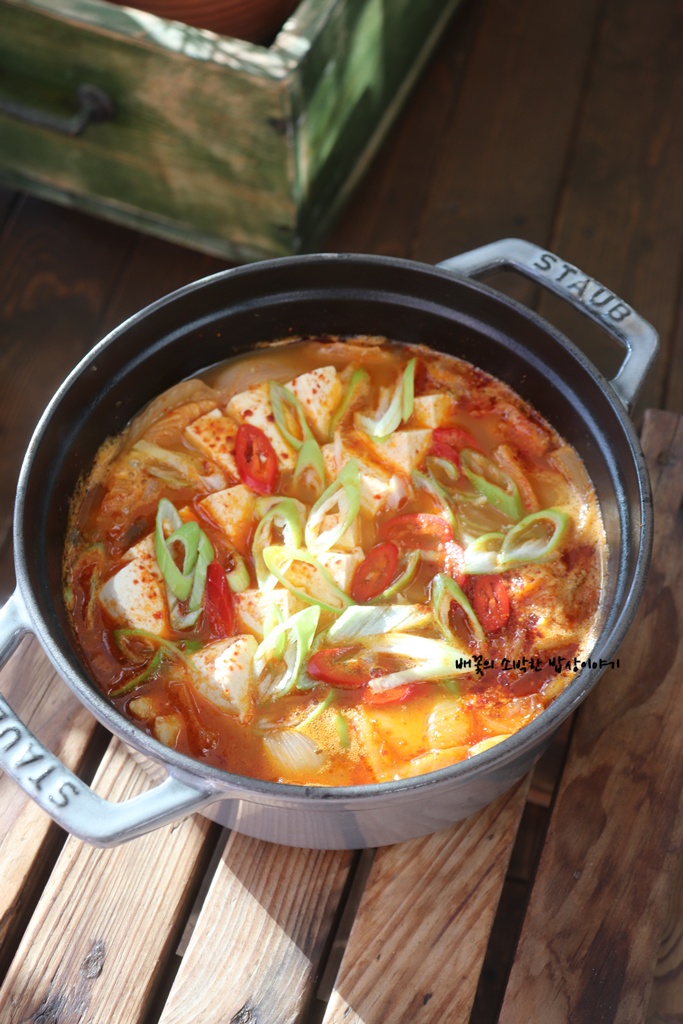 돼지고기 김치찌개 레시피 돼지김치찌개 끓이는법