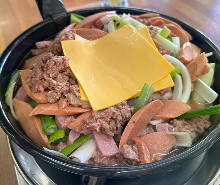 뚝섬역 점심 추천, 칼칼한 국물이 생각날 때 성수부대찌개 : 네이버 블로그
