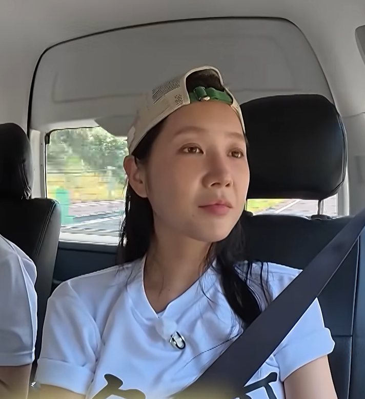 부친상 다음 날 여행 예능 떠났던 소유… 결국 카메라 앞에서 눈물 ....