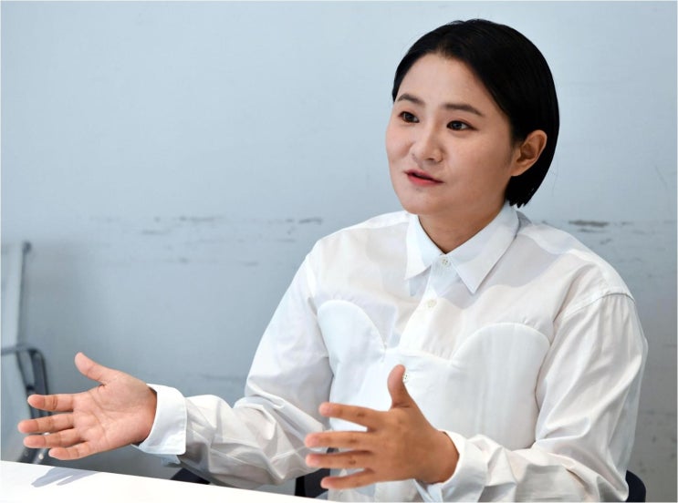 김신영, 방송 활동 잠정 중단? '나혼산' 단체 사진 불참 이유 추측