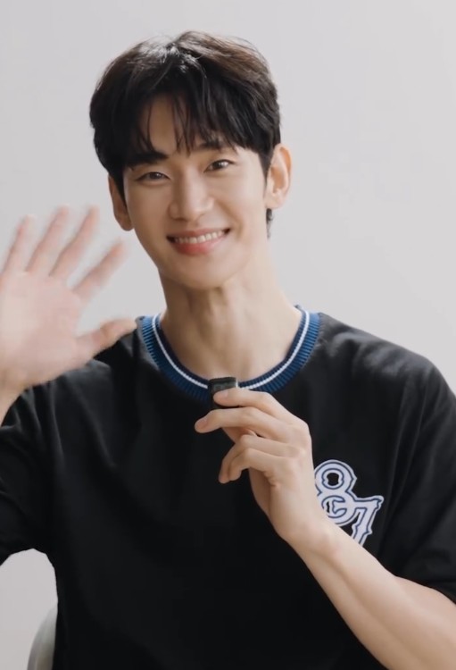 배우 김수현 광고 계약금 반환 소송 최종 승소…미도 5억7700만원 소송 결과는?