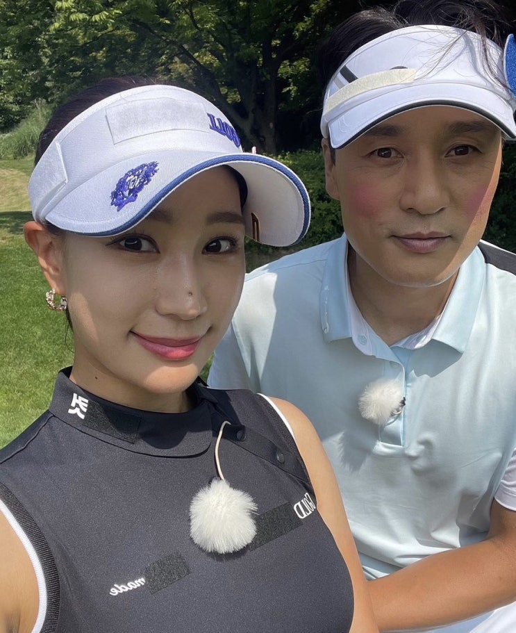 [KLPGA] 검색 순위 2위와 두산건설 메인 후원, 필드 위를 달리는 골퍼 유현주