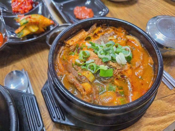 (영진보말칼국수 제주협재점) 협재 맛집, 아침부터 보말·해장국 든든한 한 끼