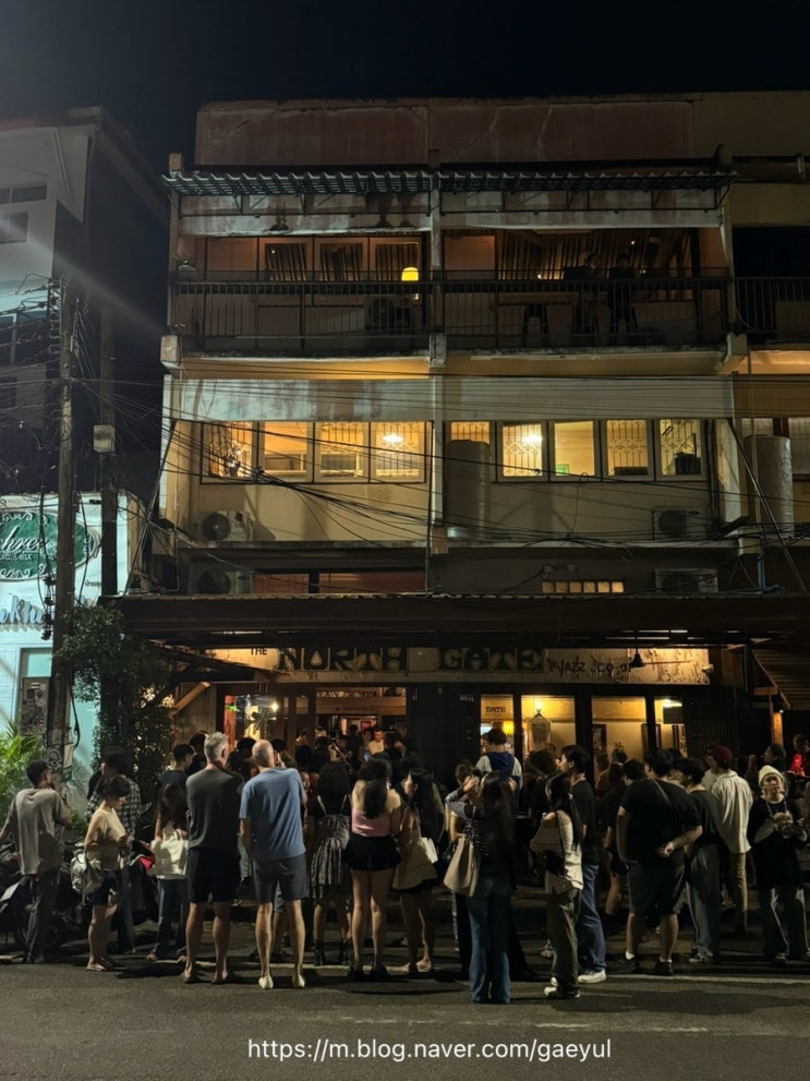 사바이디 치앙마이 8박10일 여행 (2) 왓 체디루앙, 블루누들, 아르테....