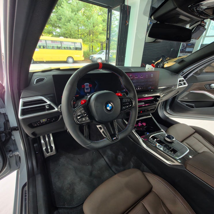 [TH오토모티브] BMW 3시리즈(G20) M핸들 카본 스포크 트림 교체 & M1 M2 버튼 활성화 시공 : 네이버 블로그