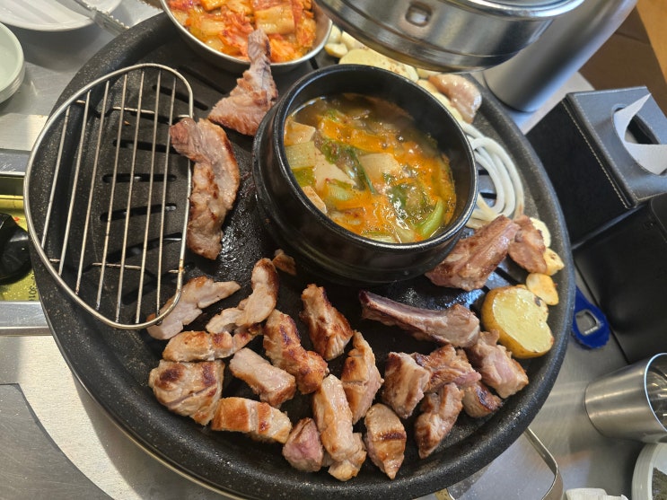 강동구 성심병원 진료보고 근처 식당에서 점심세트로 고기 가성비 넘치게 먹고옴 : 네이버 블로그