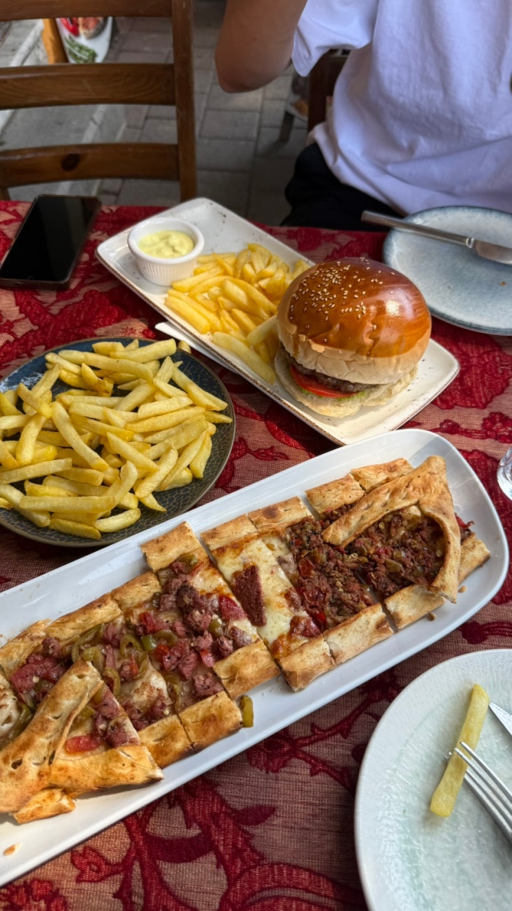 [이스탄불 맛집] 발랏지구 'Old Balat Cafe & Kitchen' 내돈내산
