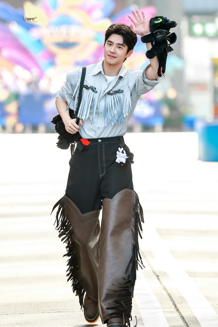 260916 류호연 베이징 유니버설 스튜디오 5주년 행사 사진 영상 인터....