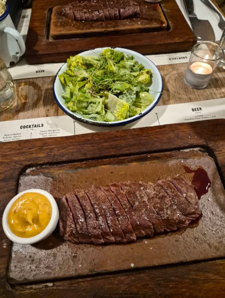 [런던 맛집] 런던 가성비 스테이크 맛집 추천｜Flat Iron Tottenham Court Ro....