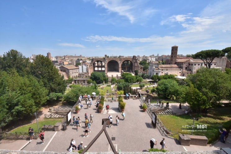 포로 로마노(Foro Romano), 고대 로마의 정치·경제·문화의 중심지, 이....