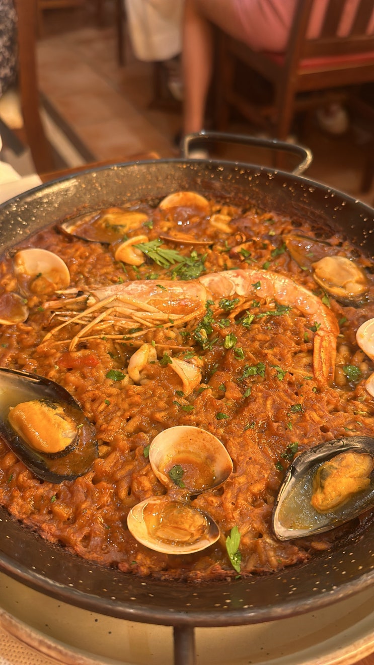 바르셀로나 사그라다 파밀리아 맛집 투스카니아｜스페인 첫 빠에야....