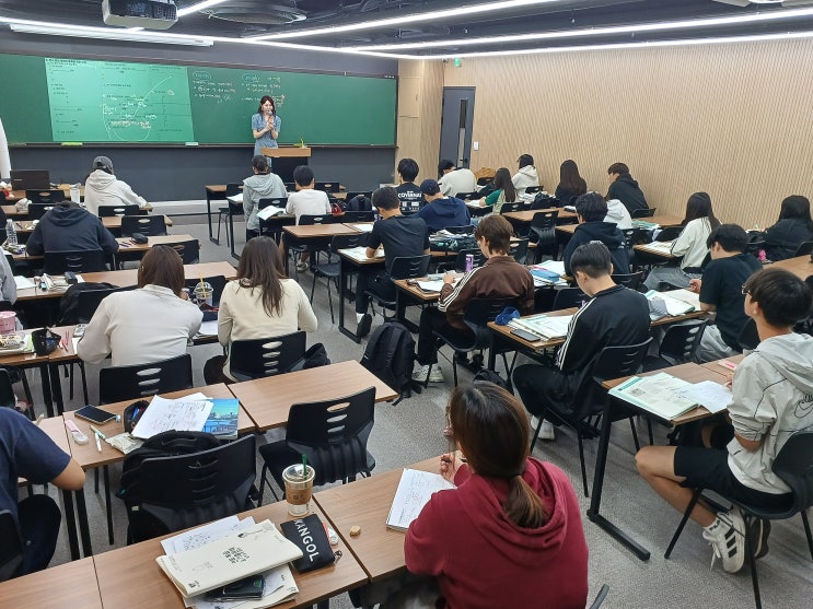 추석 연휴도 반납하고 한국사 1등급 향해 달리는 고1 현장 스케치