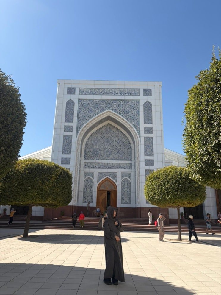 우즈베키스탄 타슈켄트 여행 "미노르 모스크" (Minor Mosque) 화이트 모....