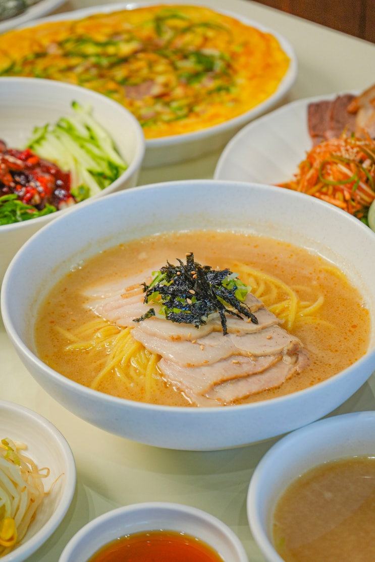 제주공항 근처 맛집 전국체전 종합경기장 근처 고기국수 전문점 도....