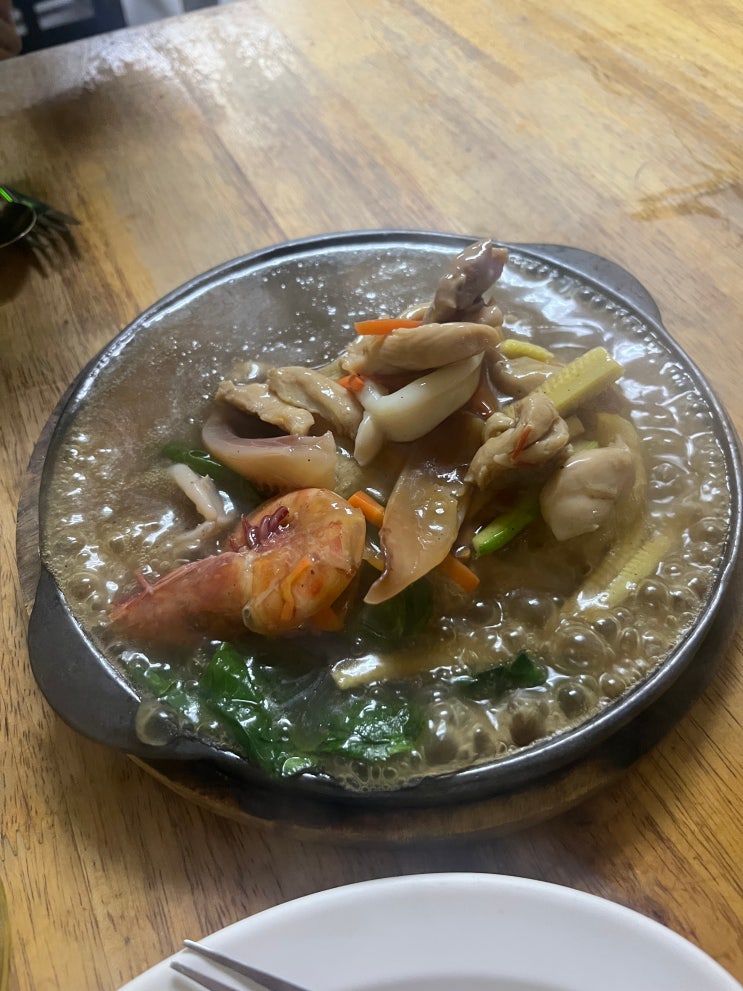 방콕 차이나타운 크루아 폰 라마이, 나이몽호이텃, 나이롤 엑 누들, ....