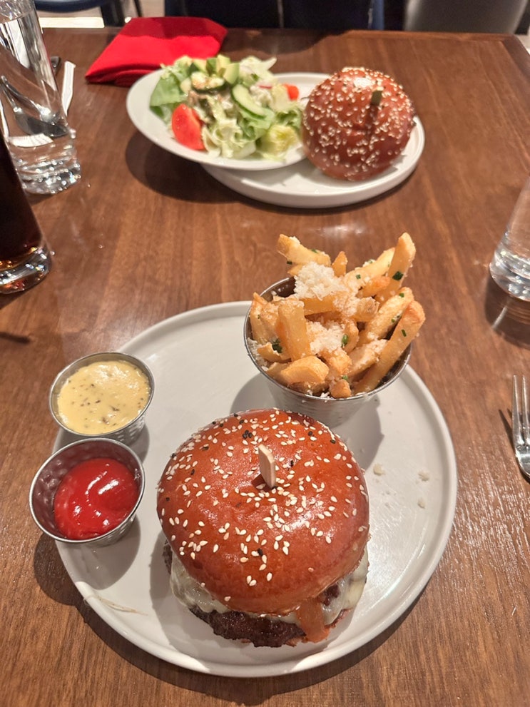 Las Vegas 여행 6-4 (무봉리 순댓국/Hoover dam/Gordon Ramsay burger/오쇼 보기/....