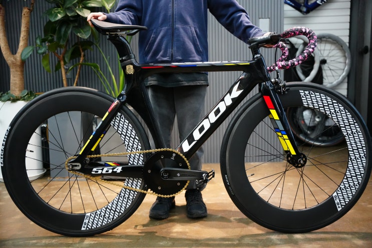 룩564 트랙 픽시 언노운 SL84 카본 휠셋, 언노운 RX1 카본 핸들바, 슈퍼몬드 카본 크랭크 V2 출고 / 천안 바이크 ...