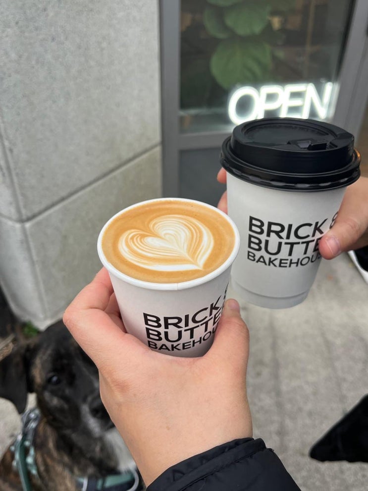 토론토 핀치역, 패티오가 있는 베이커리 카페 - Brick & Butter Bakehouse : 네이버 블로그