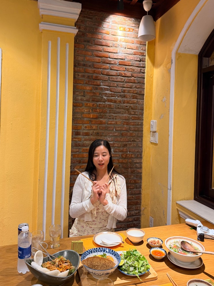 다낭 꼰시장 맛집 추천 반쎄오 Nha hang Mr Anh 냐항 미스터안 후기