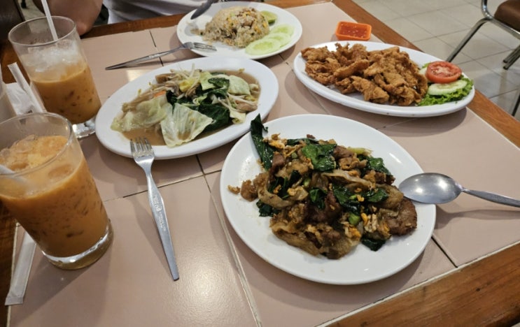 태국 방콕 인터레스토랑 (시암파라곤 근처 현지인 맛집 또다른 메뉴....