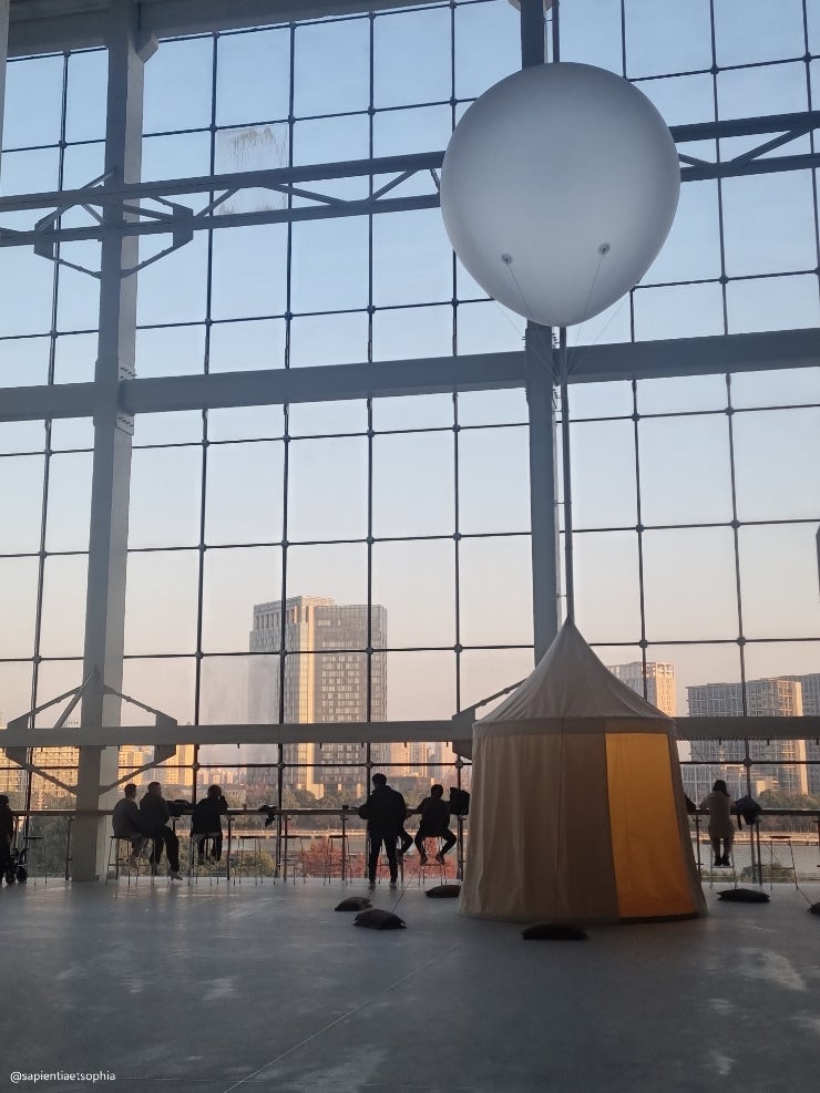 상하이 당대예술박물관 Power Station of Art 관람기 3부: 샤넬 라이브러....