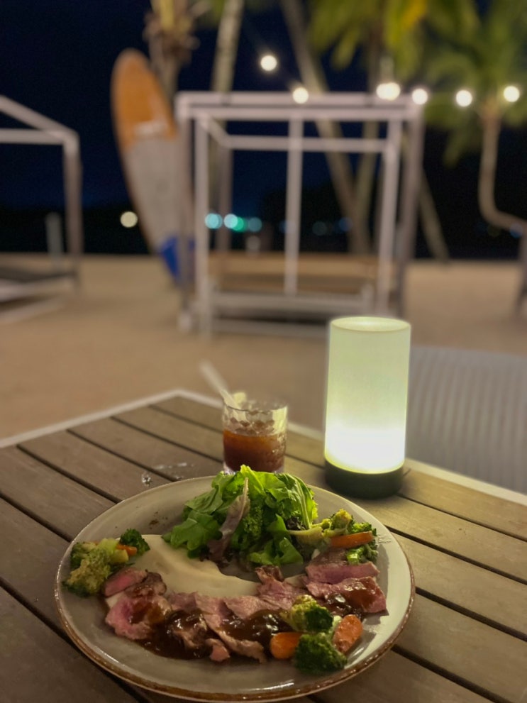 싱가포르 센토사 섬 밤 풍경과 수영장까지! 올라 비치클럽(Ola Beach Cl....