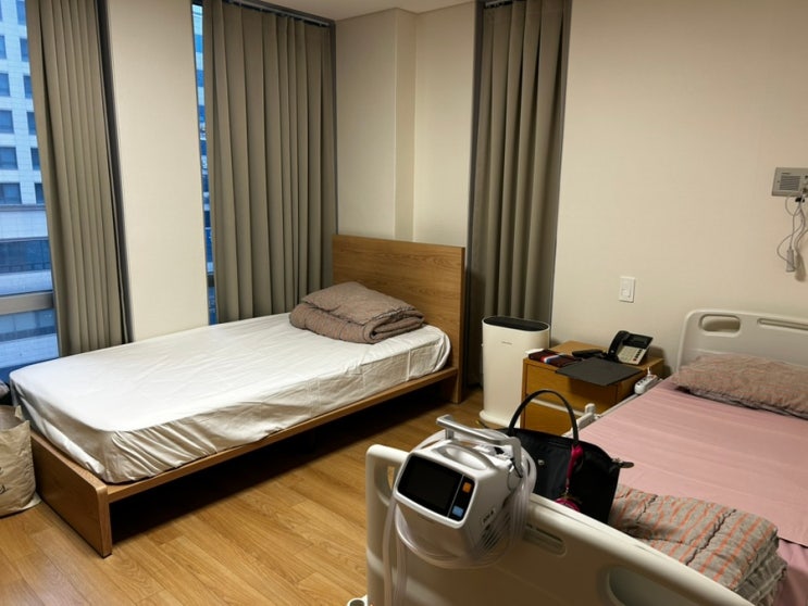 산모방,병실,침대,유축기,수유쿠션