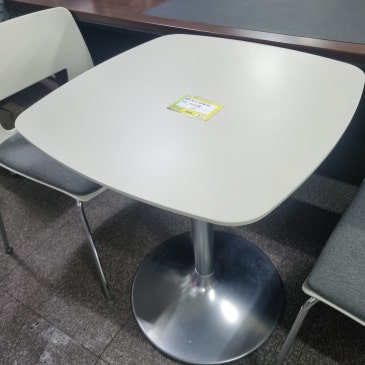 퍼시스 600 테이블 + 의자 2개 세트