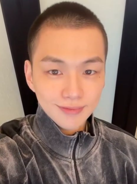 강다니엘, 짧은 머리 공개하며 팬들에게 "잘 다녀오겠습니다" 입대 인사