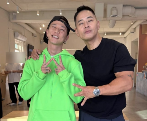 팝핀현준, 유승준과 찍은 사진 공개…"제자 논란 직후 또?" 반응 엇갈려