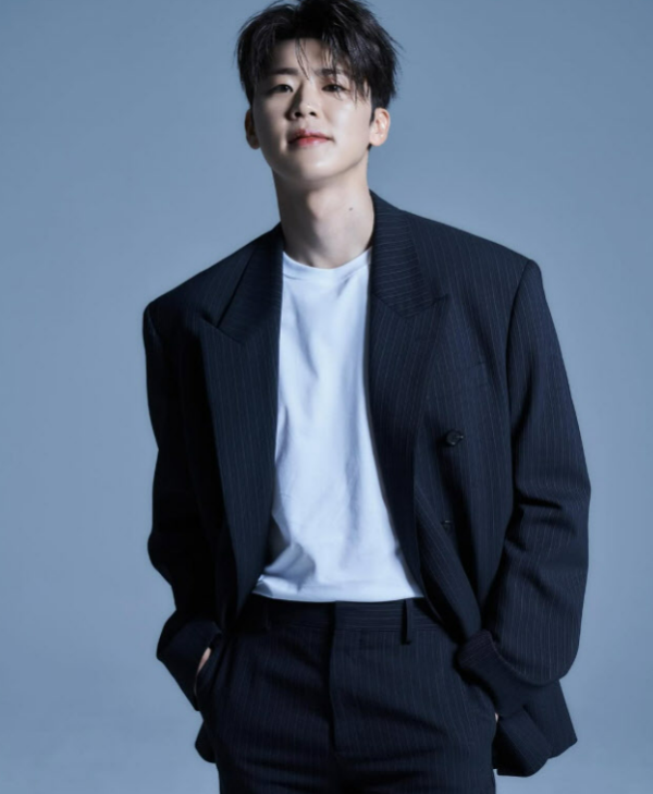 박지현 데뷔 첫 정규앨범 'MASTER VOICE', 농익은 매력 담은 콘셉트 포토 공개