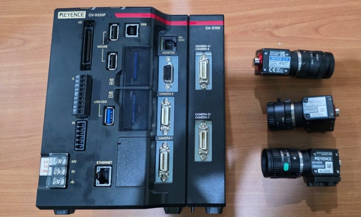 비젼카메라판매(카메라CA-200C / 3Set / 컨트롤러 CV-X320F 4CH 1세트)메이커는 키엔스(Japan)입니다 ...