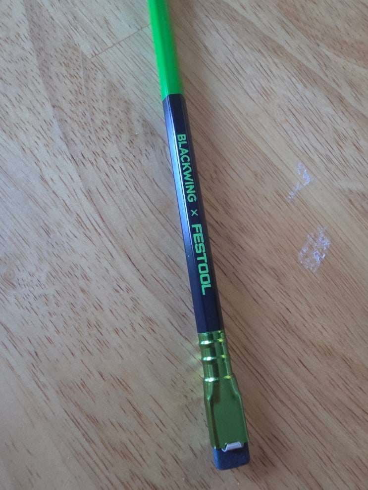 [문구] 명품과 명품의 만남, 블랙윙 x 페스툴(BLACKWING x FESTOOL) 콜라보 에디션 ️💚 _Blue eraser ...