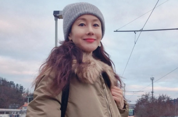 김지수 "단순 여행 아냐"…체코 프라하 생활 15개월 만에 직접 밝혔다