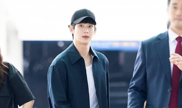 김수현 '넉오프' 2026 상반기 편성설…변호사 "인내·고통 위로할 것"