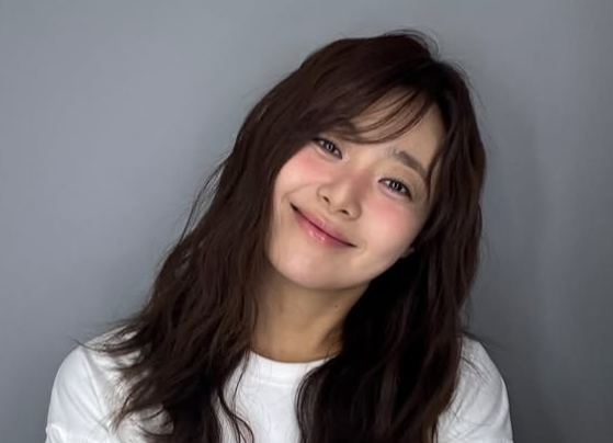 이영은 영화관 신발 비매너 논란, '왕사남' 인증샷이 발단