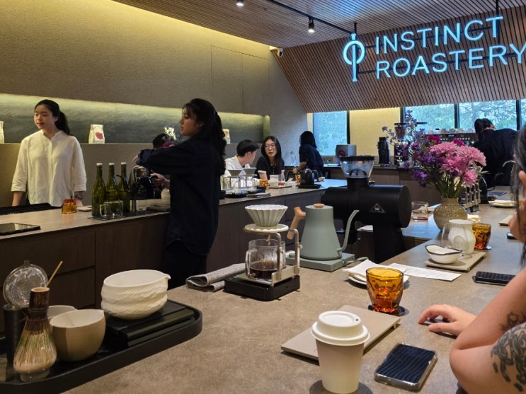 땅그랑 Alam Sutera / Instinct Roastery : 네이버 블로그