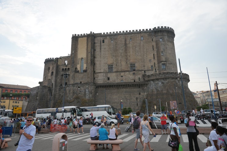 〔나폴리〕 누오보 성 (Castel Nuovo)