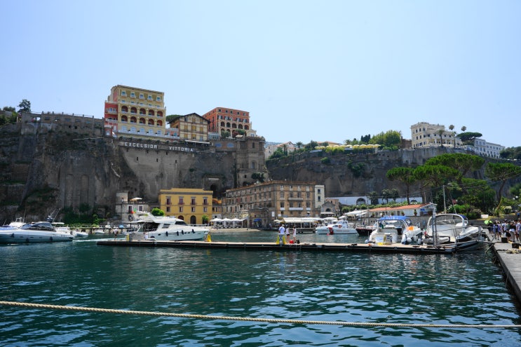 〔소렌토〕 소렌토 항(Porto di sorrento. 마리나 피콜라. Marina Piccola)