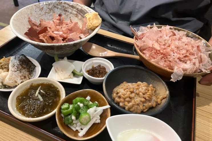 나하 로컬시장 발견… 관광객 없는 사카에마치 시장 가쓰오부시 맛....