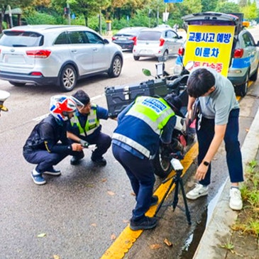 "오토바이 번호판 싹 바뀐다!" 30% 커져 단속 대폭 강화