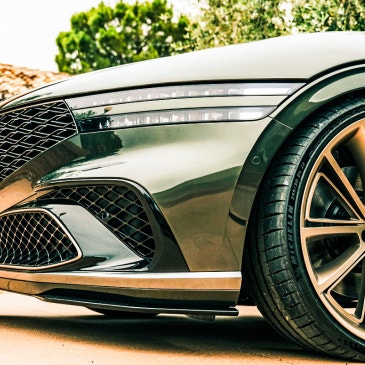 "손 놓고 타는 제네시스 나온다" 신형 G90 역대급 스펙 공개!